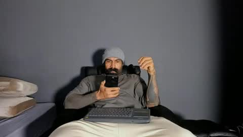 Snapshot of brockhurn_ chatting on 05-19-26, 12:27 brockhurn_ online show from 05-19-26, 12:27