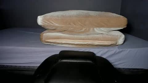 Snapshot of brockhurn_ chatting on 05-20-26, 02:56 brockhurn_ online show from 05-20-26, 02:56