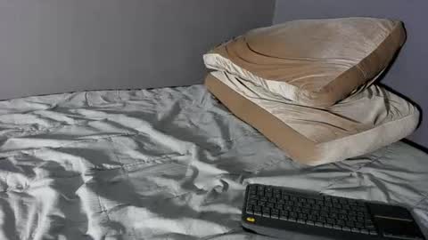 Snapshot of brockhurn_ chatting on 06-17-26, 03:42 brockhurn_ online show from 06-17-26, 03:42