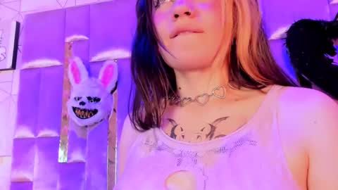 Snapshot of broklin_white23 chatting on 02-03-25, 07:21 online show from 02-03-25, 07:21