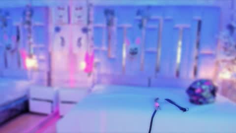 Snapshot of broklin_white23 chatting on 09-18-25, 02:30 online show from 09-18-25, 02:30