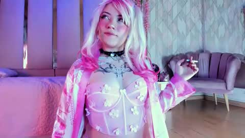 Snapshot of broklin_white23 chatting on 12-05-25, 02:25 online show from 12-05-25, 02:25