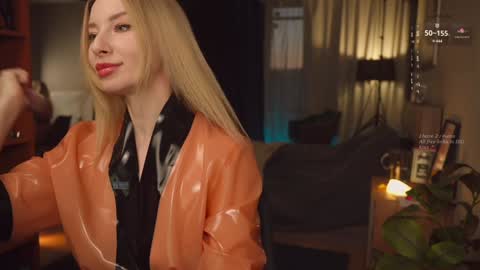 Snapshot of bronnica chatting on 01-25-25, 02:47 Anna online show from 01-25-25, 02:47