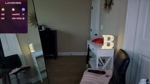 brookebee online show from 12-10-24, 09:43