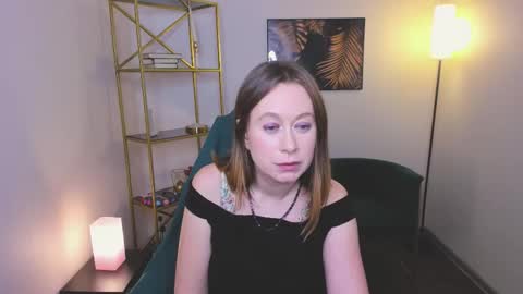 Lady Brooke online show from 11-28-25, 04:04