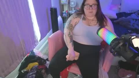 Snapshot of brookenicole3 chatting on 01-14-26, 01:39 Madam Brooke online show from 01-14-26, 01:39