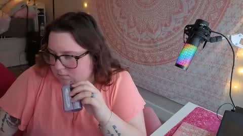 Snapshot of brookenicole3 chatting on 03-09-26, 05:06 Madam Brooke online show from 03-09-26, 05:06