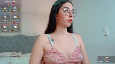 Snapshot of brooklove_doll chatting on 10-17-25, 05:54 Brook Loves online show from 10-17-25, 05:54