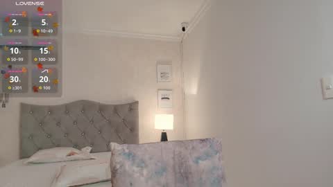 Snapshot of brooklove_doll chatting on 10-23-25, 04:50 Brook Loves online show from 10-23-25, 04:50