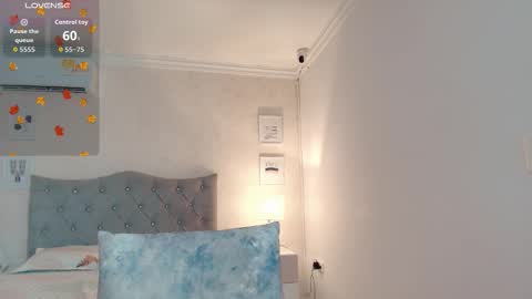 Snapshot of brooklove_doll chatting on 10-28-25, 08:11 Brook Loves online show from 10-28-25, 08:11