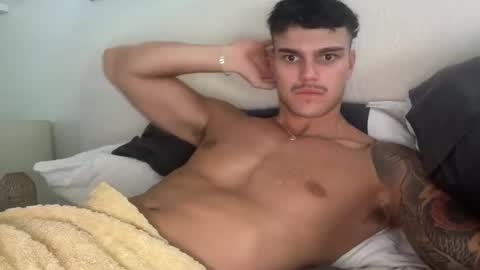 Snapshot of brooklyntay chatting on 02-12-26, 03:01 BrooklynTay online show from 02-12-26, 03:01