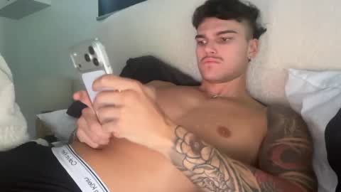 Snapshot of brooklyntay chatting on 02-15-26, 11:01 BrooklynTay online show from 02-15-26, 11:01