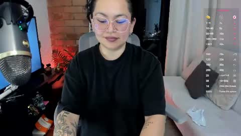 Miss online show from 06-10-26, 12:44