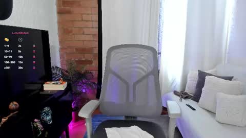 Miss online show from 07-26-26, 04:47