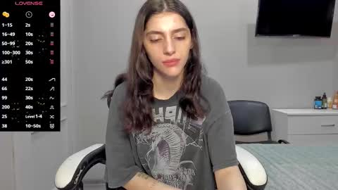 Snapshot of broosnica1 chatting on 10-13-25, 09:53 broosnica1 online show from 10-13-25, 09:53