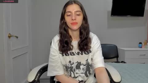 Snapshot of broosnica1 chatting on 12-17-25, 07:14 broosnica1 online show from 12-17-25, 07:14