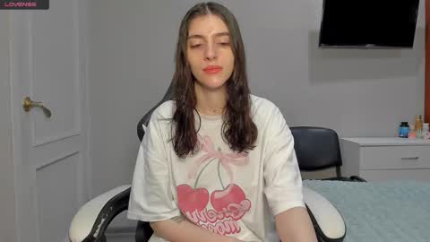 Snapshot of broosnica1 chatting on 12-21-25, 08:21 broosnica1 online show from 12-21-25, 08:21