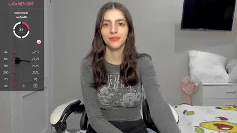 Snapshot of broosnica1 chatting on 02-08-26, 09:23 broosnica1 online show from 02-08-26, 09:23