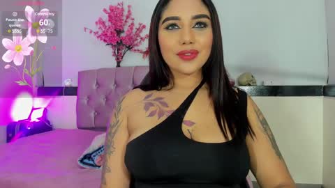 Snapshot of browch chatting on 03-05-25, 10:54 valentina online show from 03-05-25, 10:54