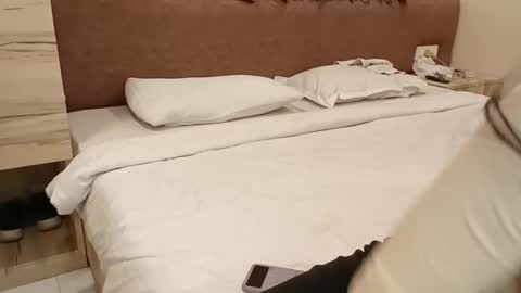 Snapshot of brown_chocolatecouple chatting on 12-20-25, 08:21 Chocolate couple online show from 12-20-25, 08:21