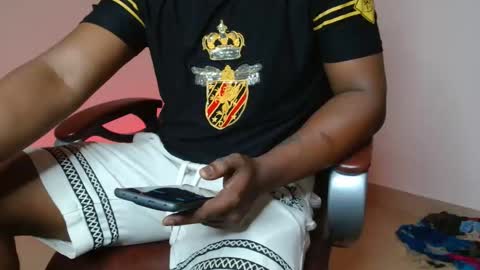 brown_king_00 online show from 11-11-25, 12:38