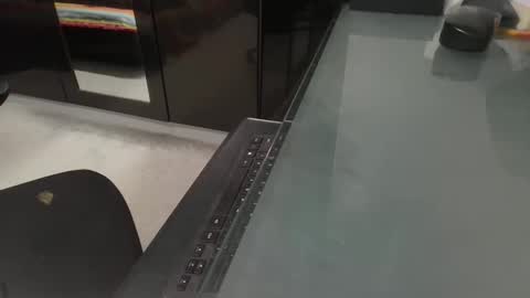 Brown Cross Dresser Fem Boy online show from 12-01-25, 09:20