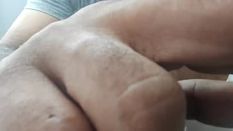 brownskinbull1 online show from 07-11-26, 11:24