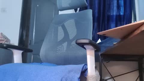 brownuncut3019 online show from 12-19-24, 12:01