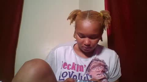 Snapshot of browny_candyz chatting on 12-21-24, 05:07 Tracy online show from 12-21-24, 05:07