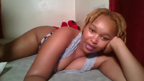 Snapshot of browny_candyz chatting on 12-23-24, 04:01 Tracy online show from 12-23-24, 04:01