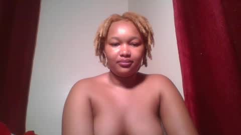 Snapshot of browny_candyz chatting on 12-25-24, 04:44 Tracy online show from 12-25-24, 04:44