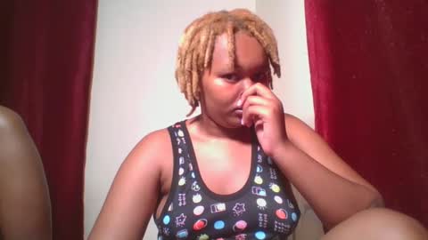 Snapshot of browny_candyz chatting on 12-28-24, 02:22 Tracy online show from 12-28-24, 02:22