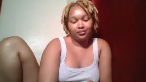 Snapshot of browny_candyz chatting on 12-28-24, 03:26 Tracy online show from 12-28-24, 03:26