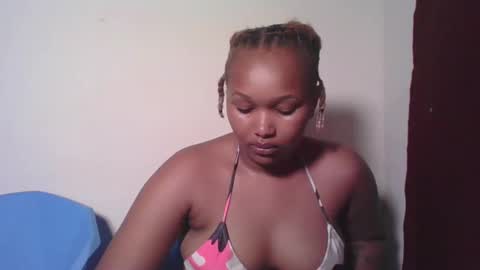 Snapshot of browny_candyz chatting on 01-18-25, 06:32 Tracy online show from 01-18-25, 06:32