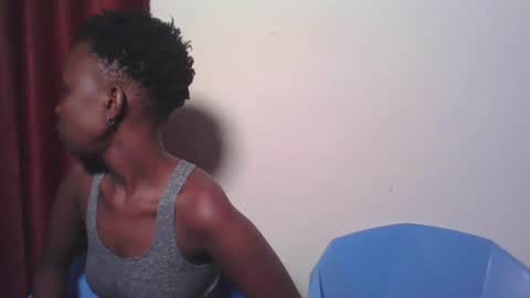 Snapshot of browny_candyz chatting on 01-21-25, 02:43 Tracy online show from 01-21-25, 02:43
