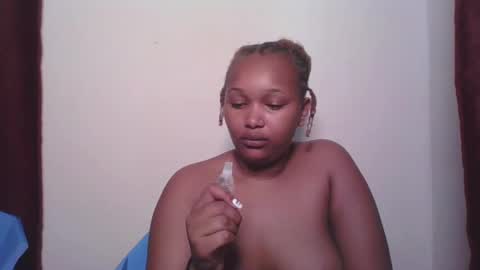 Snapshot of browny_candyz chatting on 01-21-25, 09:03 Tracy online show from 01-21-25, 09:03