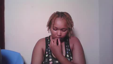 Snapshot of browny_candyz chatting on 01-22-25, 03:51 Tracy online show from 01-22-25, 03:51