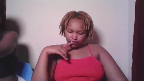 Snapshot of browny_candyz chatting on 01-25-25, 03:20 Tracy online show from 01-25-25, 03:20