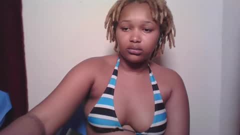 Snapshot of browny_candyz chatting on 01-27-25, 12:01 Tracy online show from 01-27-25, 12:01