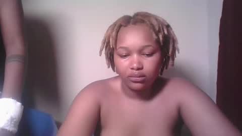 Snapshot of browny_candyz chatting on 01-28-25, 11:28 Tracy online show from 01-28-25, 11:28