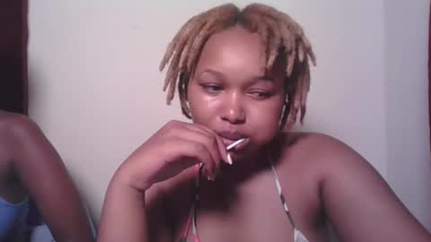 Snapshot of browny_candyz chatting on 02-02-25, 12:13 Tracy online show from 02-02-25, 12:13