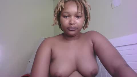 Snapshot of browny_candyz chatting on 02-14-25, 09:10 Tracy online show from 02-14-25, 09:10