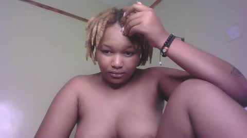 Snapshot of browny_candyz chatting on 02-19-25, 11:38 Tracy online show from 02-19-25, 11:38
