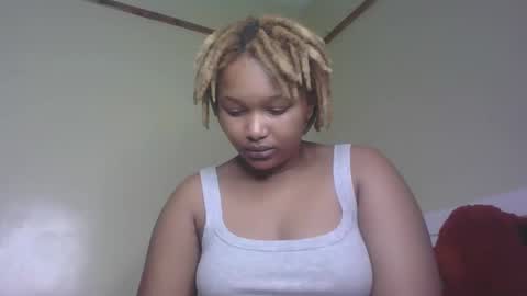 Snapshot of browny_candyz chatting on 02-21-25, 10:07 Tracy online show from 02-21-25, 10:07