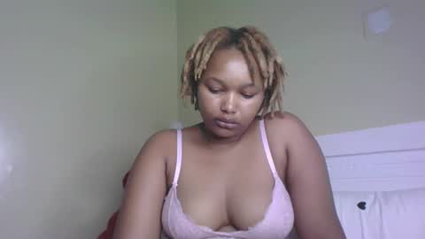 Snapshot of browny_candyz chatting on 02-27-25, 02:54 Tracy online show from 02-27-25, 02:54