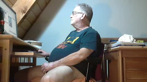 Snapshot of brubar chatting on 07-23-26, 02:31 brubar online show from 07-23-26, 02:31