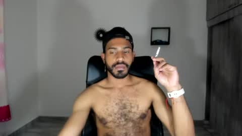 bruce_1111 online show from 06-11-26, 10:30