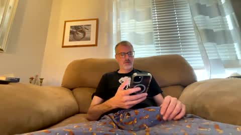 Bruce online show from 01-27-25, 04:01