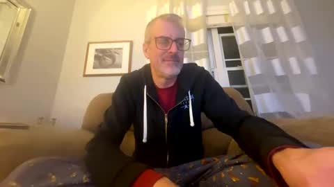 Bruce online show from 02-04-25, 04:37