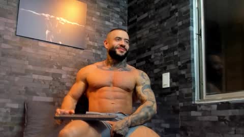 Snapshot of brucedallas chatting on 10-09-25, 02:53 brucedallas online show from 10-09-25, 02:53